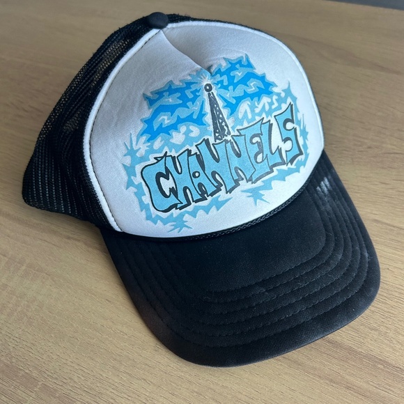 Trucker hat channel 5 - Picture 1 of 1